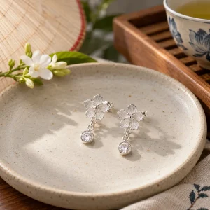 an="6" span__sm="12"] Bông tai & khuyên bạc Lắc chân & vòng tay Charm & phụ kiện bạc [u