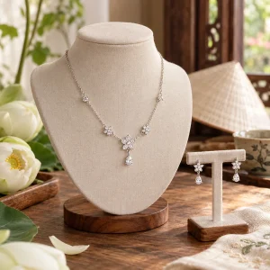 nner span="6" span__sm="12"] Dây chuyền bạc Vòng cổ bạc Bông tai & khuyên bạc [featured_box img="2852" img_width="48" pos="left" link="/d